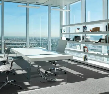 Büromöbel lackiert