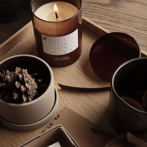 Porcelain container