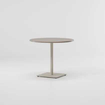 moderner Tisch