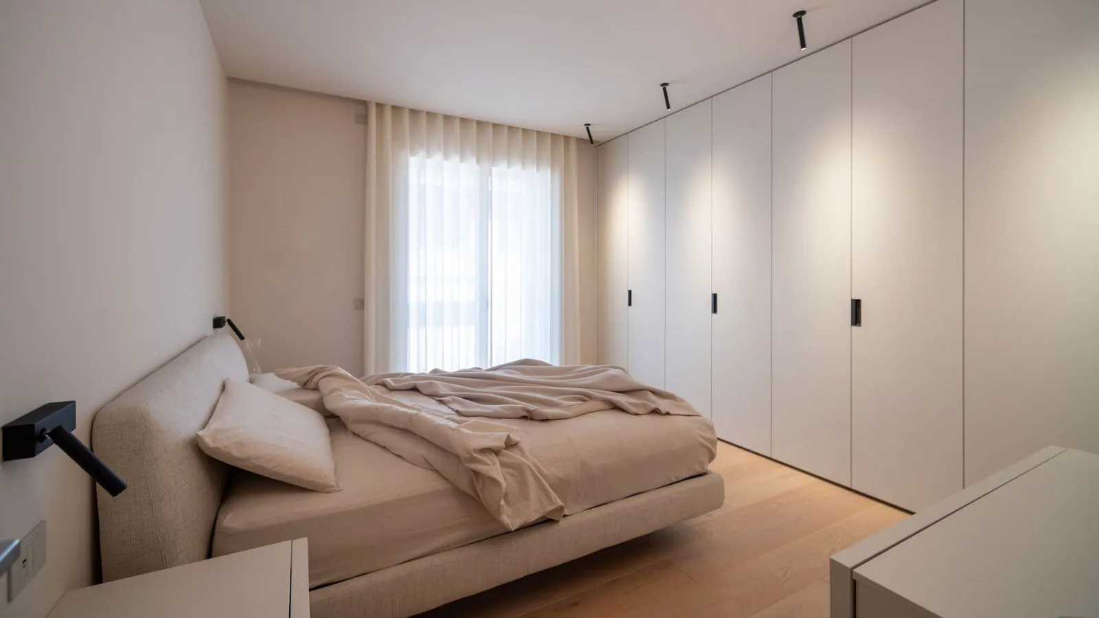 custom bedroom