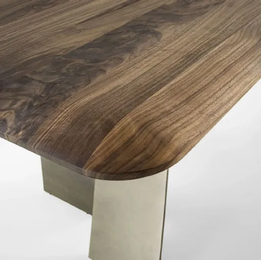 Design table