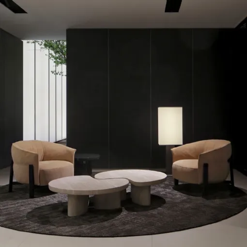 Sessel Leopold von Poliform.