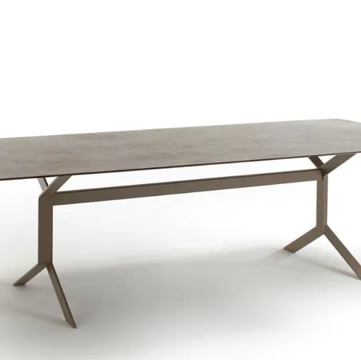 Tisch im Freien